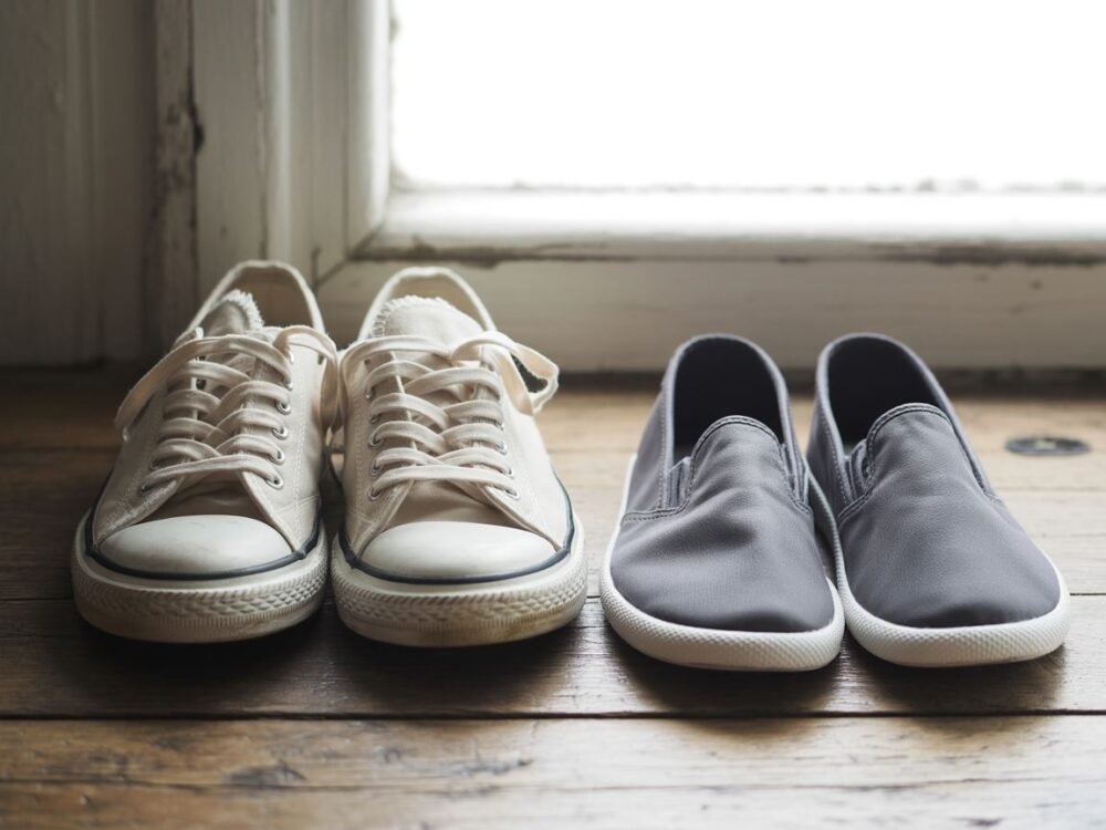 detale trampek i tenisówek