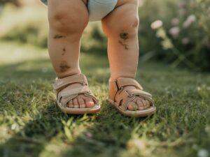 miękkie sandały dziecięce