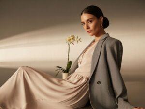 modna stylizacja z żakietem