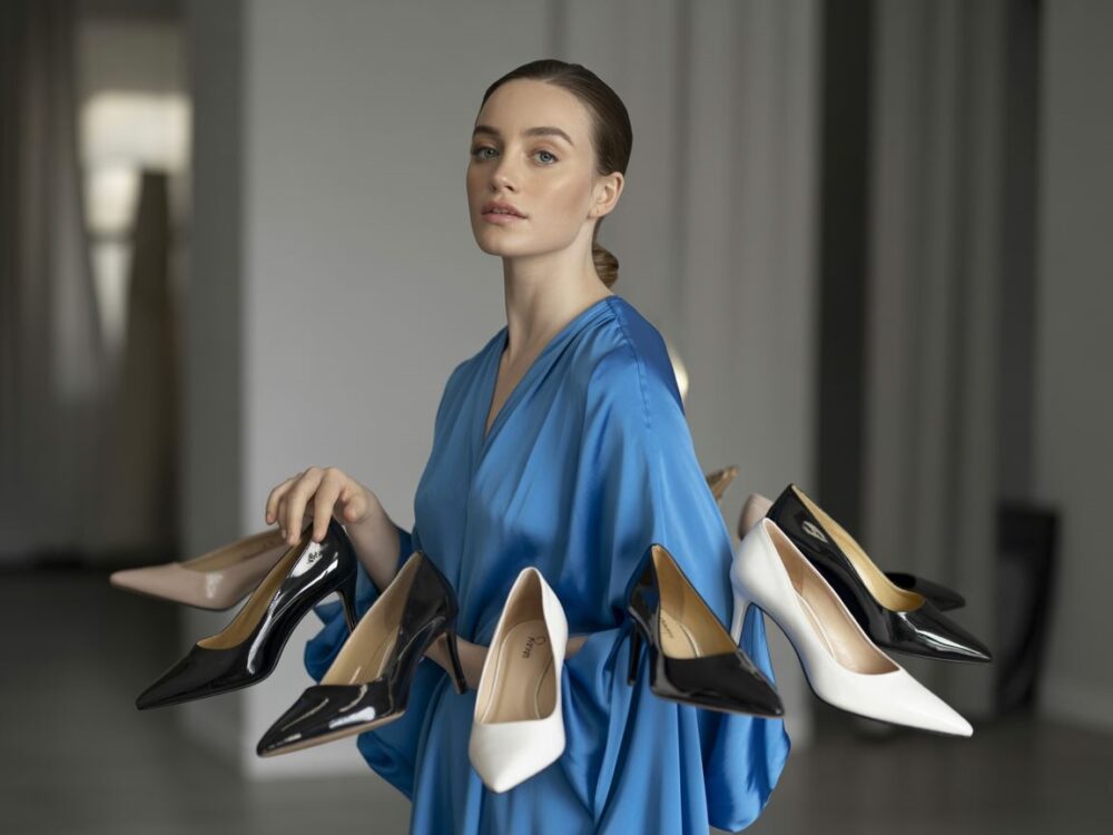 modne obuwie do sukienki