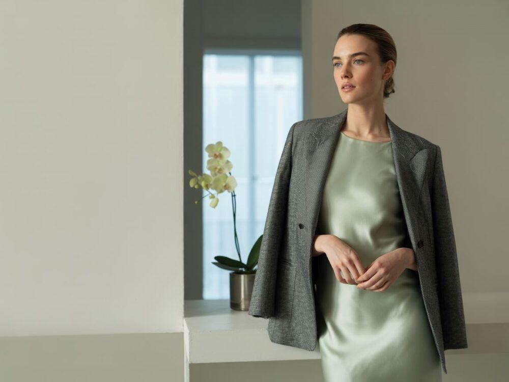 modny zestaw z sukienką