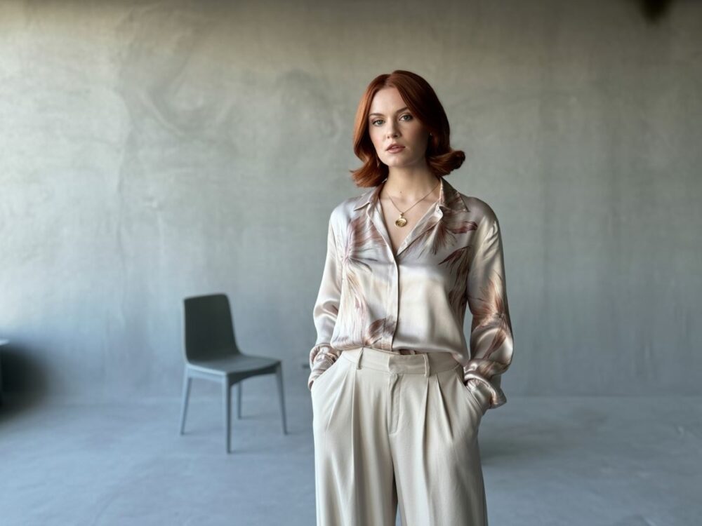 outfit z pastelową bluzką